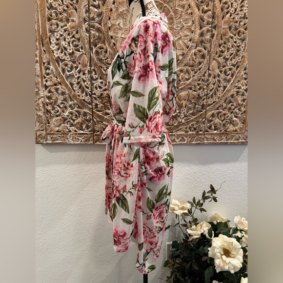 Show Me Your Mumu White & Pink Floral Kimono Shirt Sleeve Robe- One Size - Picture 7 of 13